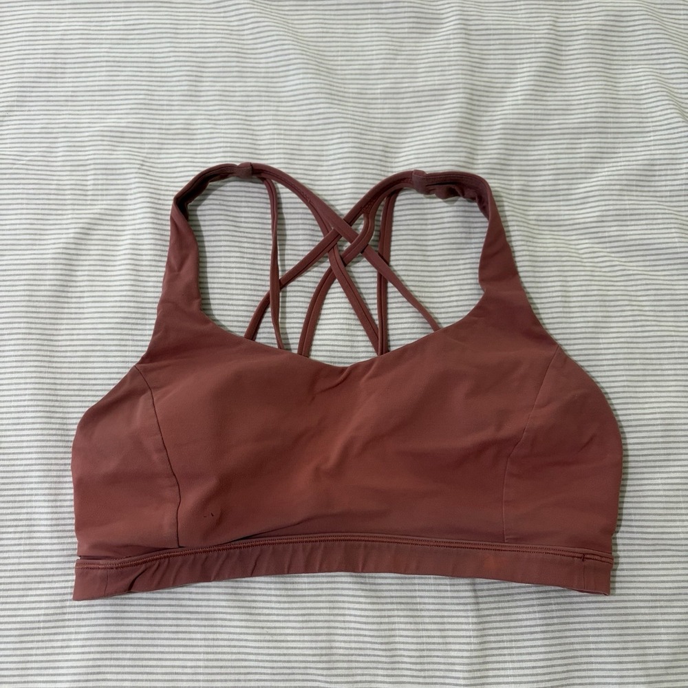 Lululemon Size 10 Solid Crossback Strappy Pullover Wireless Sports Bra Pink